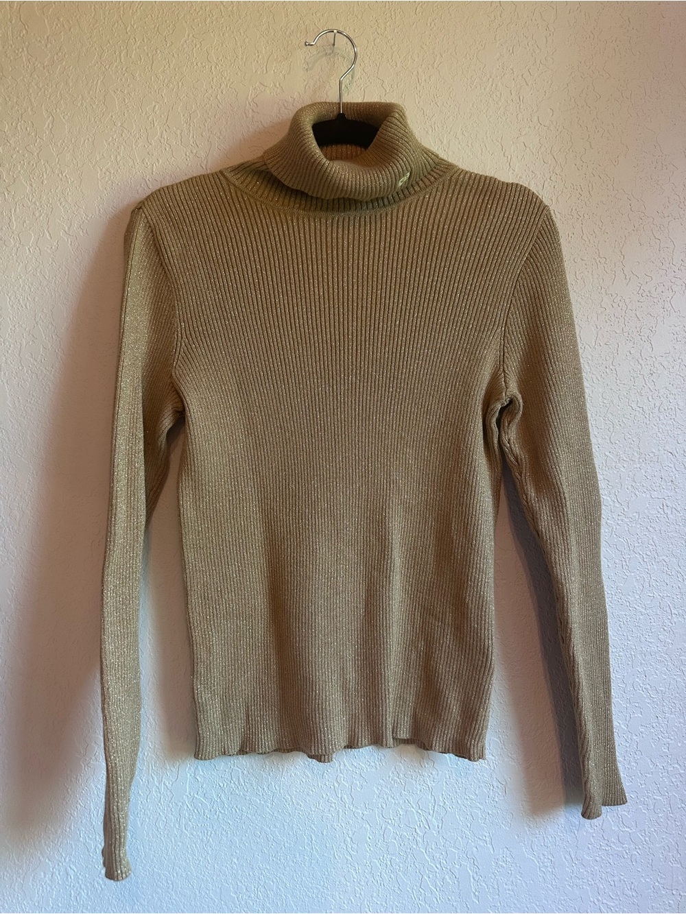 Turtleneck Ribbed Sweater in gold with metallic gold thread